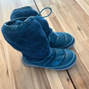 The north face Thermoball boot